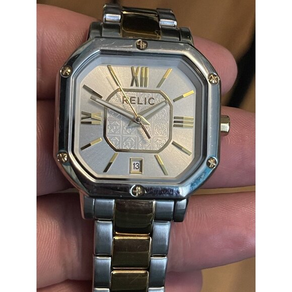 Relic Analog Wristwatch All Stainless Steel Gold Tone (needs Battery) - Picture 1 of 9